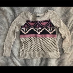 American Eagle Sweater